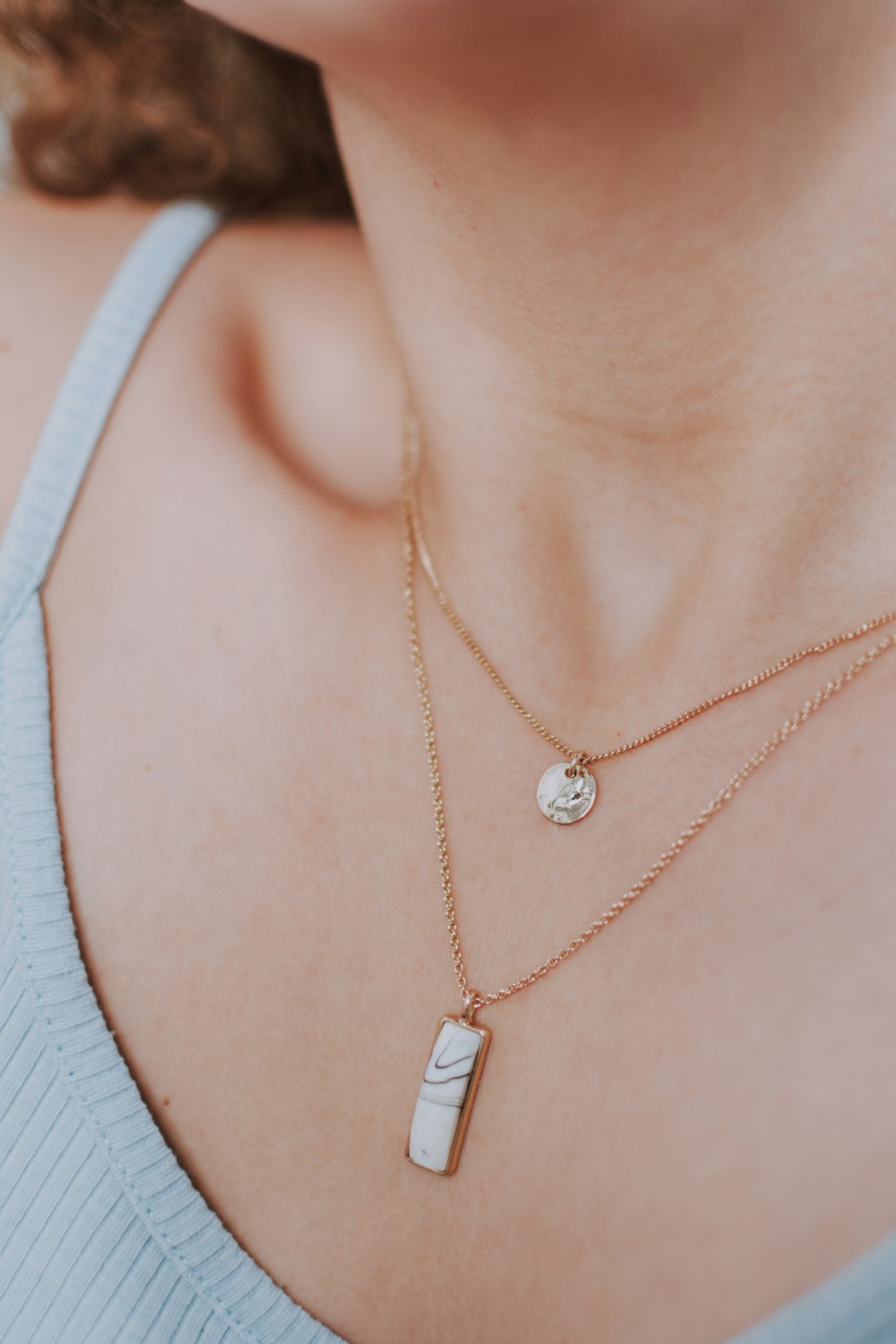 Master the Art of Layering Necklaces and Elevate Your Style Game!