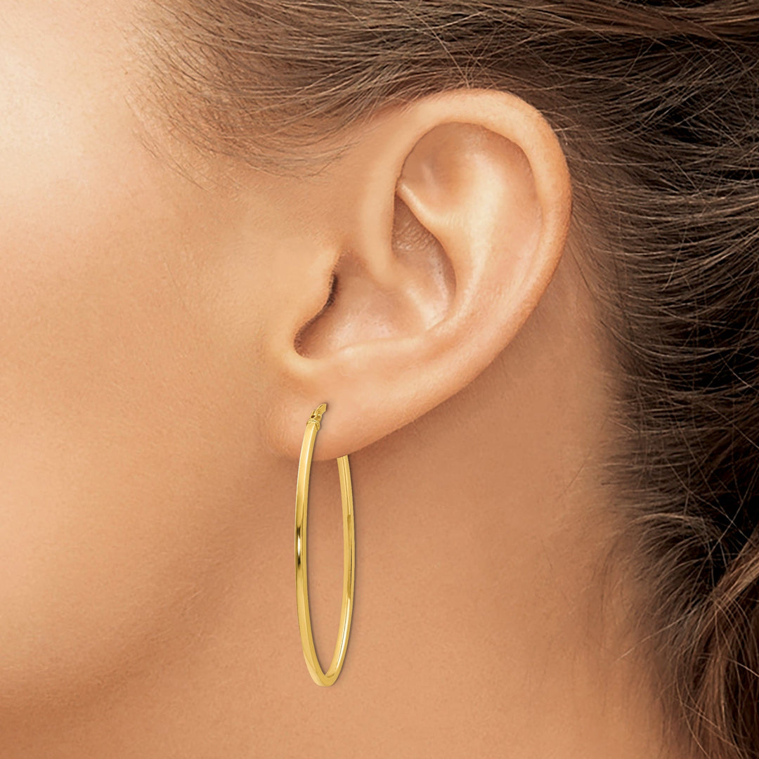 14k Yellow Gold Oval Hoop Earrings