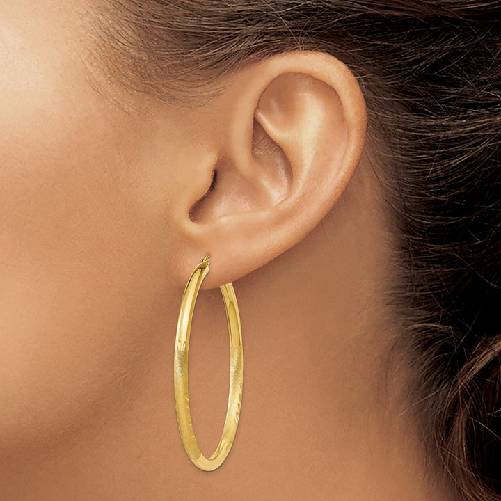 14k Yellow Gold Satin D.C 3MM Round Tube Earrings