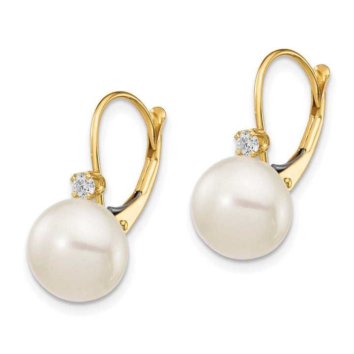 14k Yellow Gold Freshwater Pearl Earring